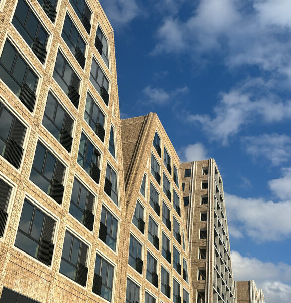 4CC8D341-E798-4E6E-AB69-2A3E6B57DD1E